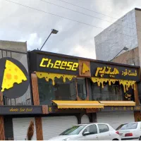 ساندویچ زن