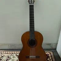گیتار یاماها C70