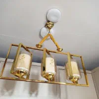 لوستر سه شاخه طلایی در حد نو حباب خارجی|لوستر و چراغ آویز|قدس, شهر‌قدس|دیوار