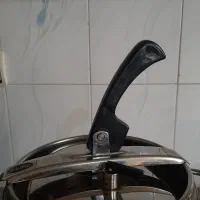 زودپز خارجی مارک BETA ترکیه ای.۹ لیتری استوانه ای|ظروف پخت‌وپز|کاشان, دشت چال|دیوار
