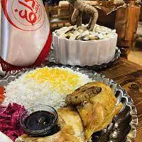 استخدام نیرو در رستوران بشقاب داغ|استخدام خدمات فروشگاه و رستوران|شیراز, کاراندیش|دیوار