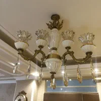 لوستر سه شاخه شش شعله برنزی و چینی سایز بزرگ
