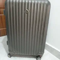 چمدون صندوقی ۱۸۰۰۰۰۰|کیف، کفش، کمربند|آستارا, |دیوار