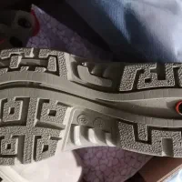 پوتین|کیف، کفش، کمربند|چالوس, |دیوار