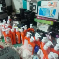 نیازمند فروشنده لوازم ارایشی حرفه ای