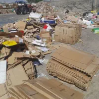 ضایعات کارتن و پلاستیک و فلزات