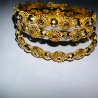 وزن ۲۶گرم و خرده ای،سایز دو۱۵۰بالای تابلوفروش فوری