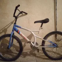 دوچرخه|دوچرخه، اسکیت، اسکوتر|قروه, |دیوار