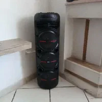 اسپیکر .نو نو همرا با کارتونش