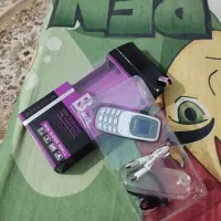 گوشی و عینک