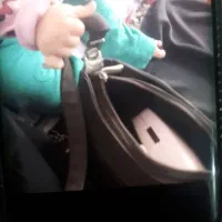 کیف مدارک گم شده یابنده مژدگانی دارد