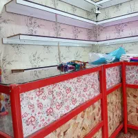 قفسه و ویترین