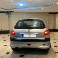 پژو۲۰۶ تیپ ۶ نقره ای ۱۷۲۰۰۰ تا کار کلکسیونی|خودرو سواری و وانت|تهران, امیریه|دیوار