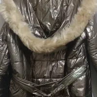 پالتو فویلی نو و استفاده نشده فری سایز تا۴۸میخوره|لباس|پیشوا, |دیوار