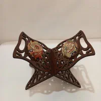 رحل قرآن فرش حرم امام رضا