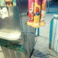 دستگاه بستنی