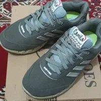 کفش درحدنو فقط دوسه بار استفاده شده سایز 38