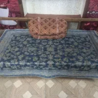 مقداری تخت و لوازم قهوه خانه