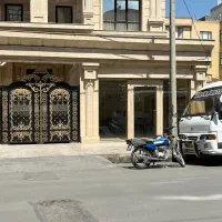 مغازه-فروشی-در-کریمی