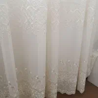 پرده حریر مانند|پرده، رانر، رومیزی|میانه, |دیوار