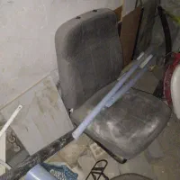 یک عدد صندلی وانت سالم