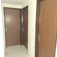 درب اتاق و سرویس روکش pvc درحد نو با یراق