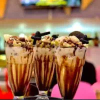 بلوار پاسداران آبمیوه بستنی شب های تهران