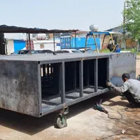 جوشکار برق و کارگر ساده