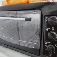 توستر در حد نو یکی دوبار استفاده شده