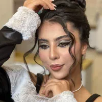 شنیون و میکاپ حرفه ای عروس