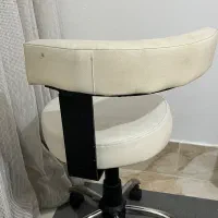 صندلی چرخ دار سالم و تمیز
