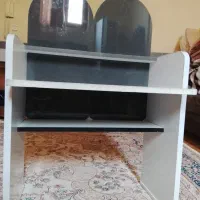 یک عدد میز تحریر کودک