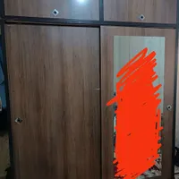 کمد دیواری و تعدادی لوازم منژل