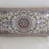 یک جفت پشتی گردویی|پشتی|مهاجران, |دیوار