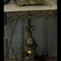 یک عدد میز برنجی