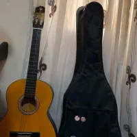 گیتار از برند یاما ها