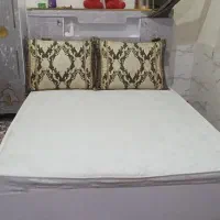 تخت همراه با تشک رویال اصل و روتختی