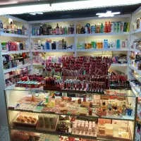 فروشنده آرایشی بهداشتی