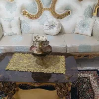 مبلمان سلطنتی ۷ نفره با میزغذا خوری ۴ نفره در حدنو