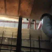 به یک کارگر ساده بنایی نیازمندم