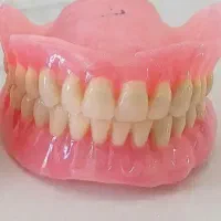 دندان مصنوعی تحویل یک روزه کرمان دو فک ۱۰ م