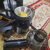 آبمیوه گیری سالم و کاملا نو