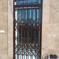 ساخت انواع مختلف درب و پنجره و آکاردئونی چوبین