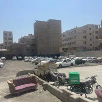 نگهبان پارکینگ عمومی
