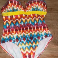 تعدادی مایو‌زنانه و‌بچگانه نو|غواصی و ورزش‌های آبی|شیراز, باغ تخت|دیوار