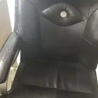 صندلی مدیریتی مدل چشمی