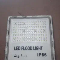 پروژکتور ۱۰۰وات