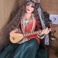 عروسک و مجسمه های زیبای سنتی و مومی