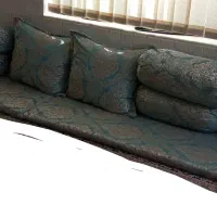 کناره و پشتی