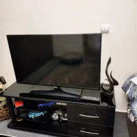 تلوزیون40 سامسونگ با میز پانزده میلیون